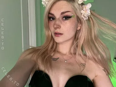 Busy B ASMR OnlyFans Leaked Free Thumbnail Picture - #5Nvksspr3I