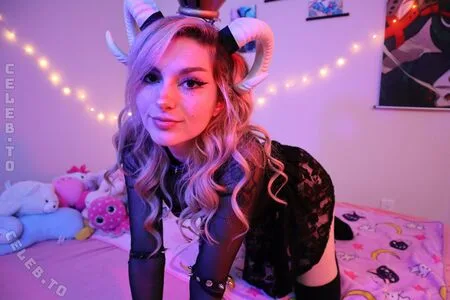 Busy B ASMR OnlyFans Leaked Free Thumbnail Picture - #983ZAsPEc5