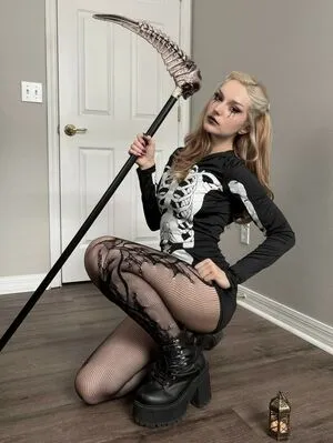 Busy B ASMR OnlyFans Leaked Free Thumbnail Picture - #DMAtbDP7W2