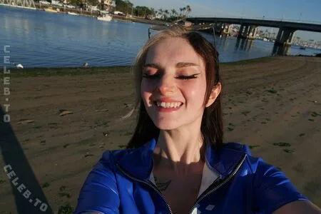 Busy B ASMR OnlyFans Leaked Free Thumbnail Picture - #FFSUBWs3il