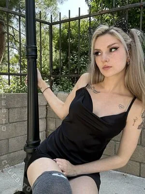 Busy B ASMR OnlyFans Leaked Free Thumbnail Picture - #oG6Q02zfpM