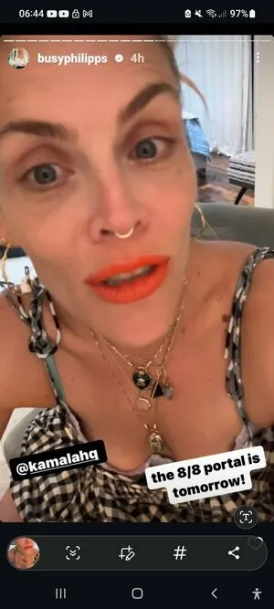 Busy Philipps OnlyFans Leaked Free Thumbnail Picture - #7dO2mx548i