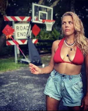 Busy Philipps OnlyFans Leaked Free Thumbnail Picture - #INl96pNh2w