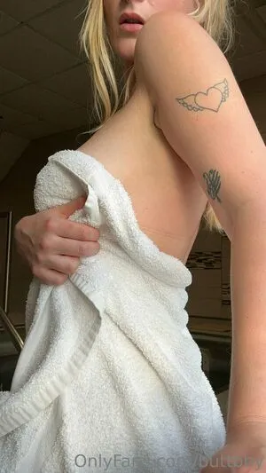 Buttbby OnlyFans Leaked Free Thumbnail Picture - #PnalFs82rd