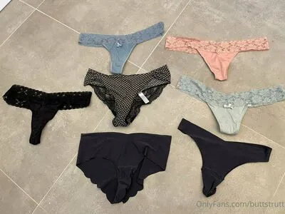 Buttstrutt OnlyFans Leaked Free Thumbnail Picture - #4Id0lY9VQU