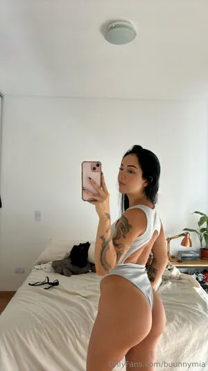 Buunnymia OnlyFans Leaked Free Thumbnail Picture - #4CLxU4QGb2