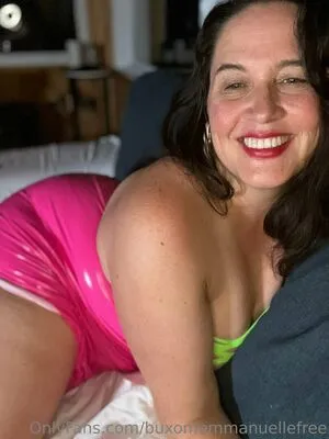 Buxommariefree OnlyFans Leaked Free Thumbnail Picture - #5NRAQxFcYj