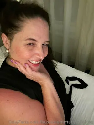 Buxommariefree OnlyFans Leaked Free Thumbnail Picture - #reG2wcro6l
