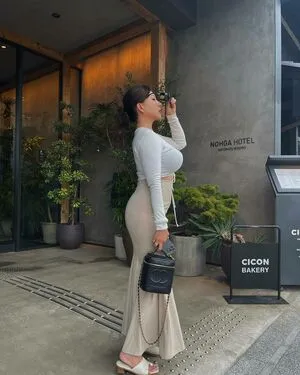 C Henina OnlyFans Leaked Free Thumbnail Picture - #IZ7Ry73RpI