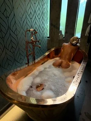 C9oea OnlyFans Leaked Free Thumbnail Picture - #G4Oi532aGz