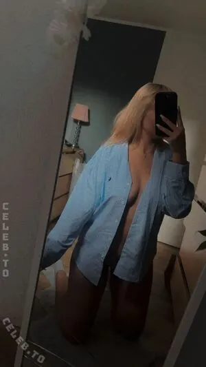 Caariinaa OnlyFans Leaked Free Thumbnail Picture - #QoRxb0FeFG