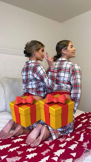 Cacitwins OnlyFans Leaked Free Thumbnail Picture - #0Z2yWMnGAR
