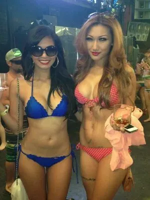 Cafe Lu Girls OnlyFans Leaked Free Thumbnail Picture - #WYjIHgR7Yr