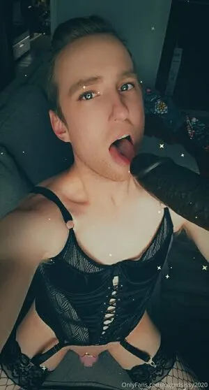 Cagedsissy2020 OnlyFans Leaked Free Thumbnail Picture - #SdSBQK9fJP