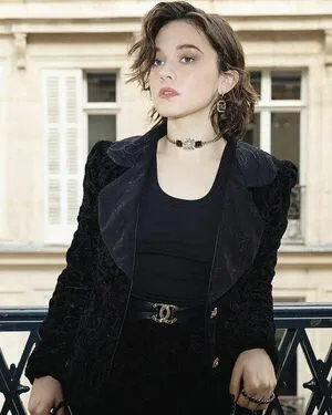 Cailee Spaeny OnlyFans Leaked Free Thumbnail Picture - #fAhEh4JuWs