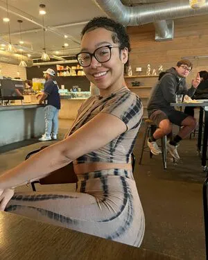 Caileneasely OnlyFans Leaked Free Thumbnail Picture - #FPPb0S0ahl
