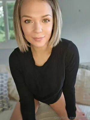 Caireen OnlyFans Leaked Free Thumbnail Picture - #2NsKOAhywc