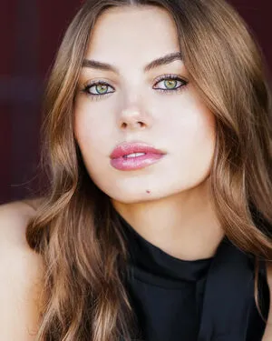 Caitlin Carmichael OnlyFans Leaked Free Thumbnail Picture - #IoDlqza5Rk