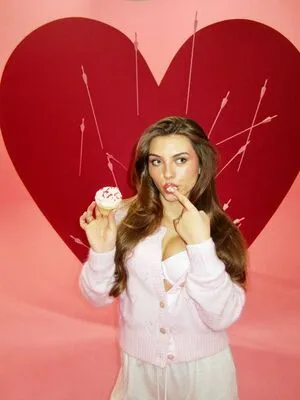 Caitlin Carmichael OnlyFans Leaked Free Thumbnail Picture - #o7bneIFd51