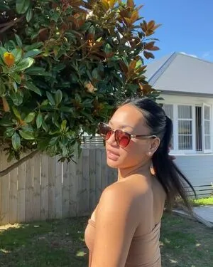 Calaisiraia OnlyFans Leaked Free Thumbnail Picture - #O9SyLDSCM7