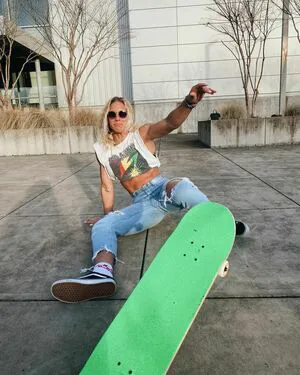 Calyx Harmony OnlyFans Leaked Free Thumbnail Picture - #XSveNjiyt0