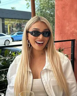 Camaryn Swanson OnlyFans Leaked Free Thumbnail Picture - #UQ9r3se2TV