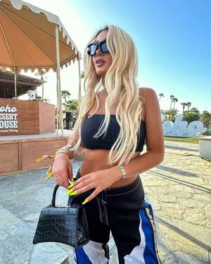 Camaryn Swanson OnlyFans Leaked Free Thumbnail Picture - #dfHKAWrGSt
