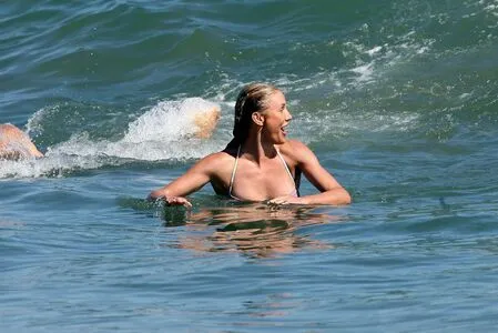 Cameron Diaz OnlyFans Leaked Free Thumbnail Picture - #13YyrONT23