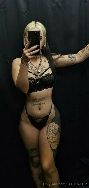 Camiayo OnlyFans Leaked Free Thumbnail Picture - #9rL1VN0KEv