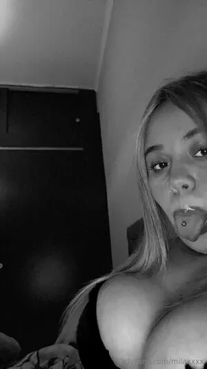 Camila Grisel OnlyFans Leaked Free Thumbnail Picture - #ocXTYQ1nC5
