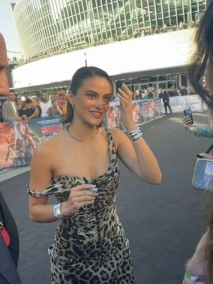 Camila Mendes OnlyFans Leaked Free Thumbnail Picture - #ZDAYeqQ6k2