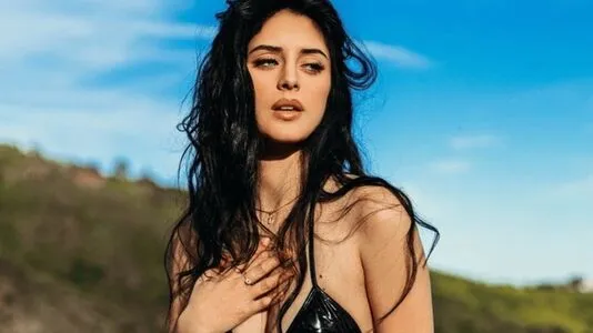 Camilla Arauj OnlyFans Leaked Free Thumbnail Picture - #S2FMRfem7l