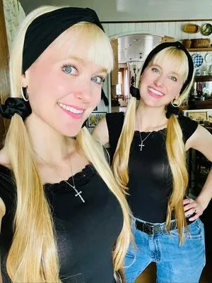 Camille And Kennerly OnlyFans Leaked Free Thumbnail Picture - #cFfaN83jMz