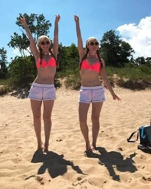 Camille And Kennerly OnlyFans Leaked Free Thumbnail Picture - #eeJbT0LSaQ