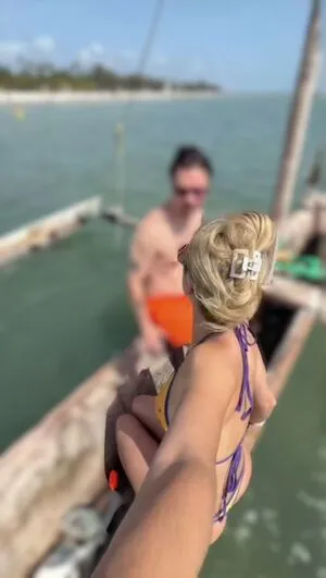 Camille Lv OnlyFans Leaked Free Thumbnail Picture - #3lykh6Fltf