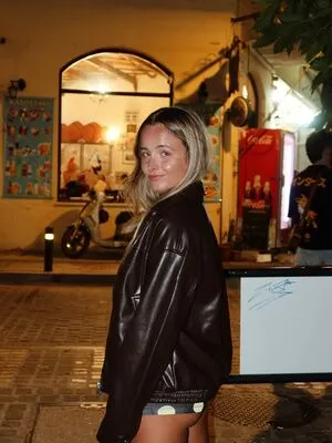 Camille Lv OnlyFans Leaked Free Thumbnail Picture - #4KHRUNtRY9