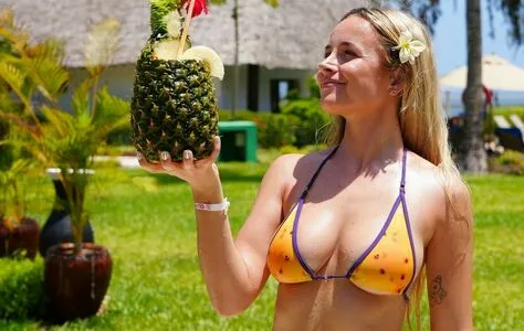 Camille Lv OnlyFans Leaked Free Thumbnail Picture - #YAXEwz0bHj