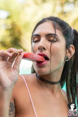 Camille Suicide OnlyFans Leaked Free Thumbnail Picture - #YETtC1OOQ1