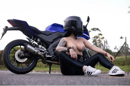 Camivelezz OnlyFans Leaked Free Thumbnail Picture - #1j8u9pIKh3