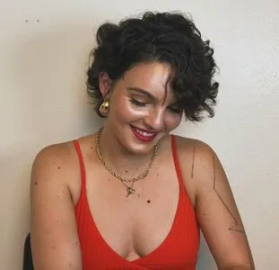 Camren Bicondova OnlyFans Leaked Free Thumbnail Picture - #F3Fr9qVVRw
