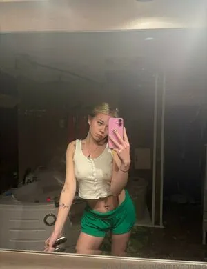 Camrynnmag OnlyFans Leaked Free Thumbnail Picture - #GwSMtMlumi