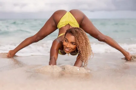 Canadianyogababefree OnlyFans Leaked Free Thumbnail Picture - #DyCQiSs6s1
