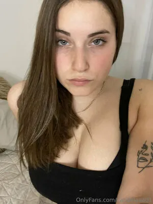 Candelaaa01 OnlyFans Leaked Free Thumbnail Picture - #FLE09I6NcO