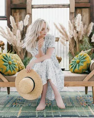 Candice King OnlyFans Leaked Free Thumbnail Picture - #Pg4Vvo5Q42
