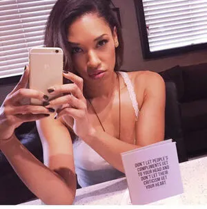 Candice Patton OnlyFans Leaked Free Thumbnail Picture - #0qTTE2iIj6