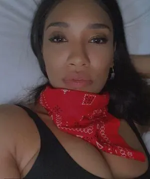 Candice Patton OnlyFans Leaked Free Thumbnail Picture - #21ap6n7Qo4