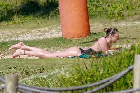 Candice Swanepoel OnlyFans Leaked Free Thumbnail Picture - #0TfIES7R73