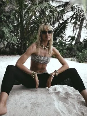 Candice Swanepoel OnlyFans Leaked Free Thumbnail Picture - #A6ntjrp3xv