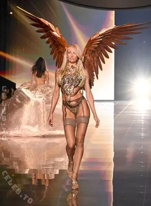 Candice Swanepoel OnlyFans Leaked Free Thumbnail Picture - #SYiS5jE5gT