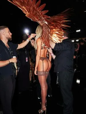 Candice Swanepoel OnlyFans Leaked Free Thumbnail Picture - #UOWuA4mq8D